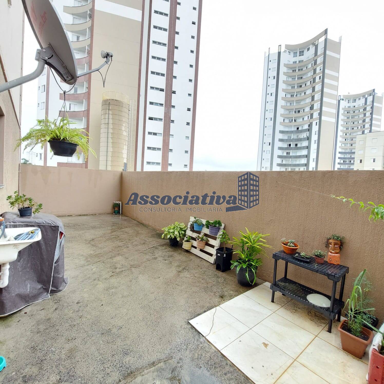 Apartamento à venda com 2 quartos, 62m² - Foto 7