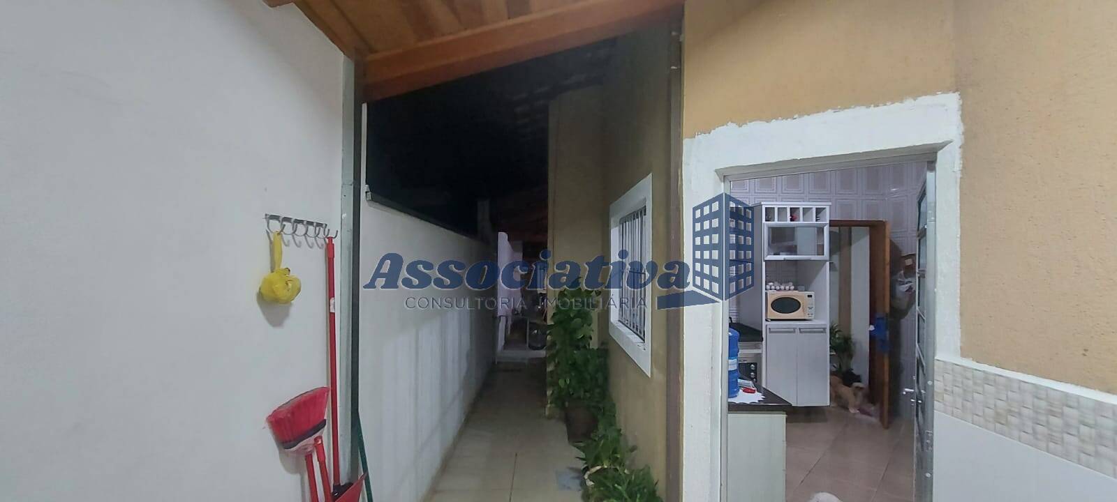 Casa à venda com 2 quartos, 75m² - Foto 17