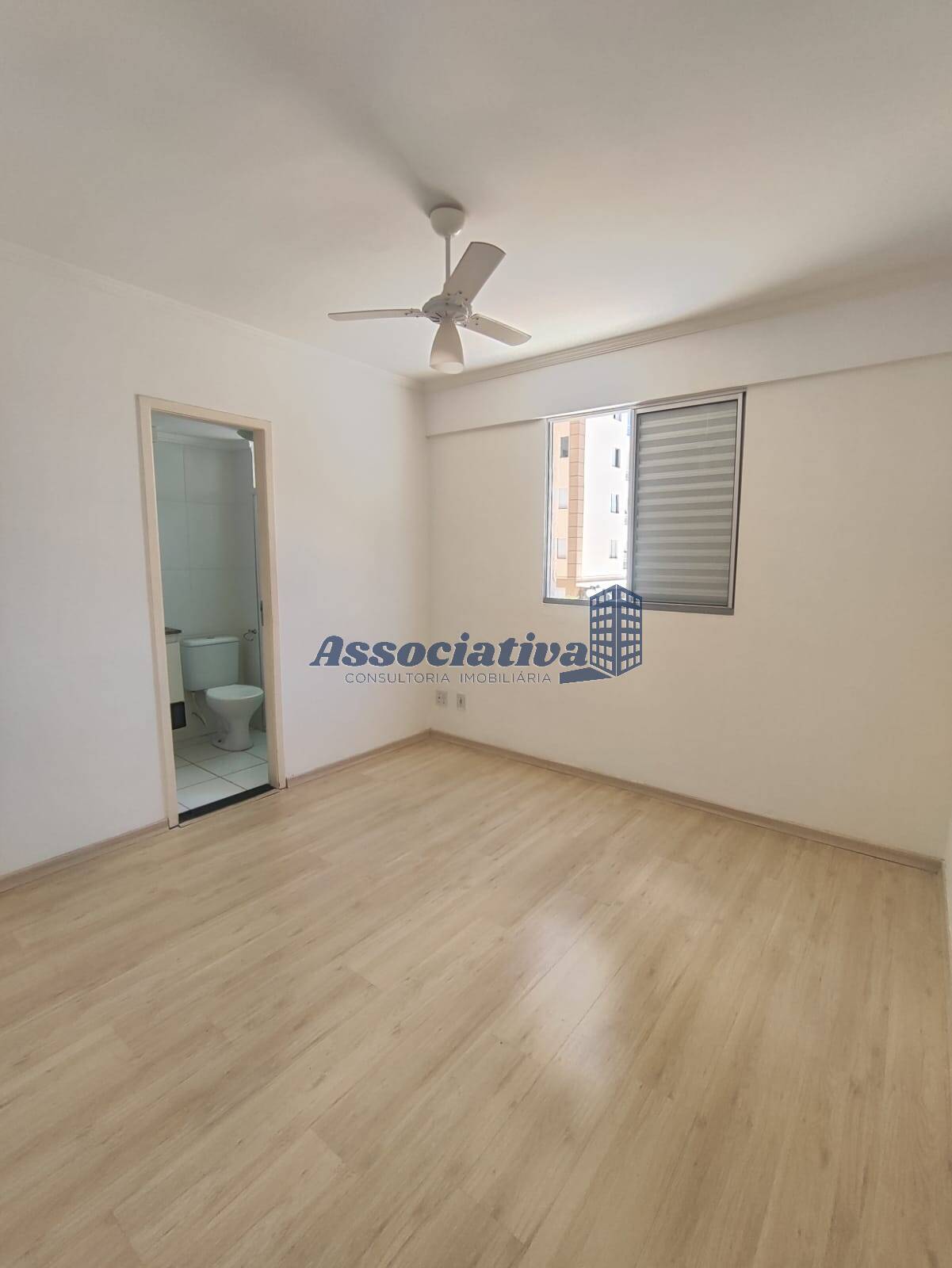 Apartamento à venda com 2 quartos, 62m² - Foto 15