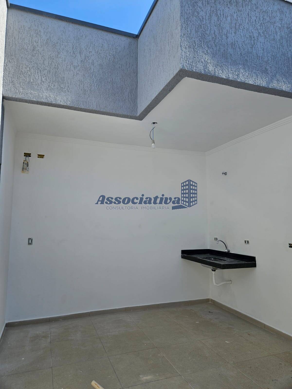 Casa à venda com 3 quartos, 89m² - Foto 15