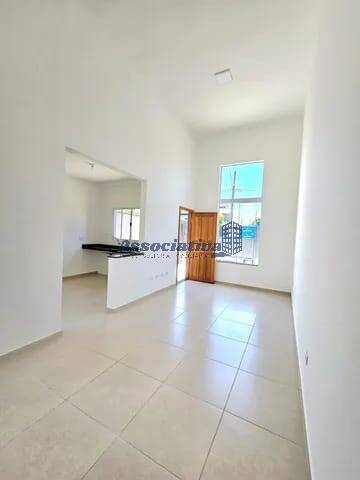 Casa à venda com 3 quartos, 89m² - Foto 3