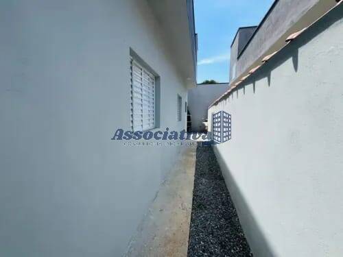 Casa à venda com 3 quartos, 82m² - Foto 20