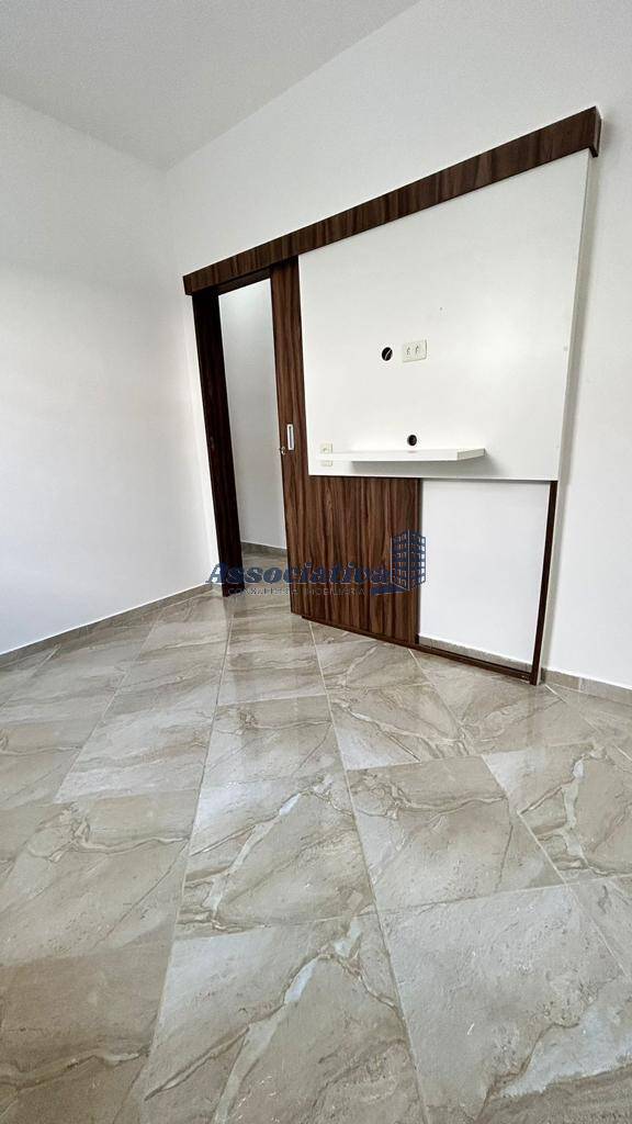 Casa à venda com 3 quartos, 99m² - Foto 10