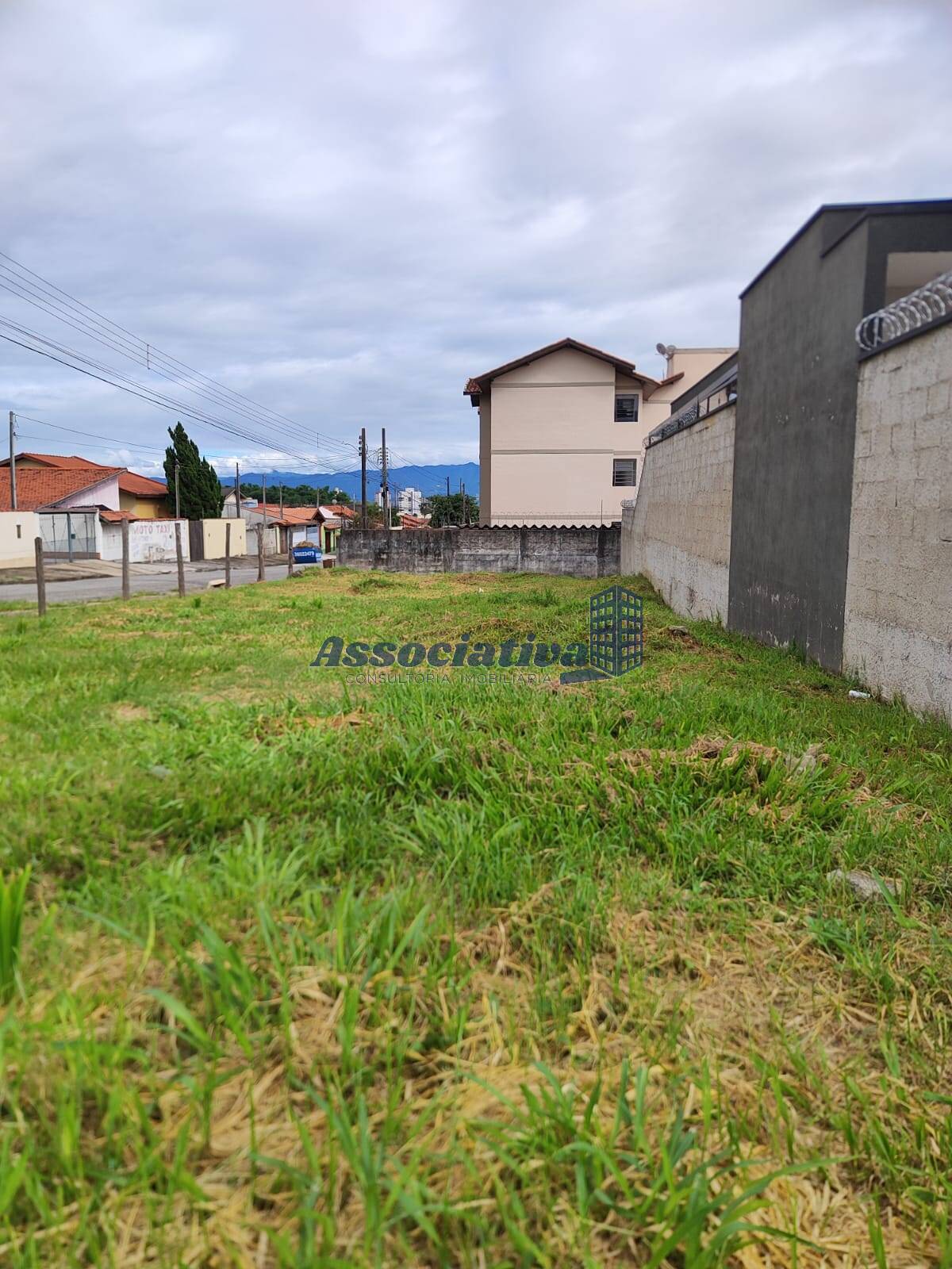 Terreno à venda, 300m² - Foto 2