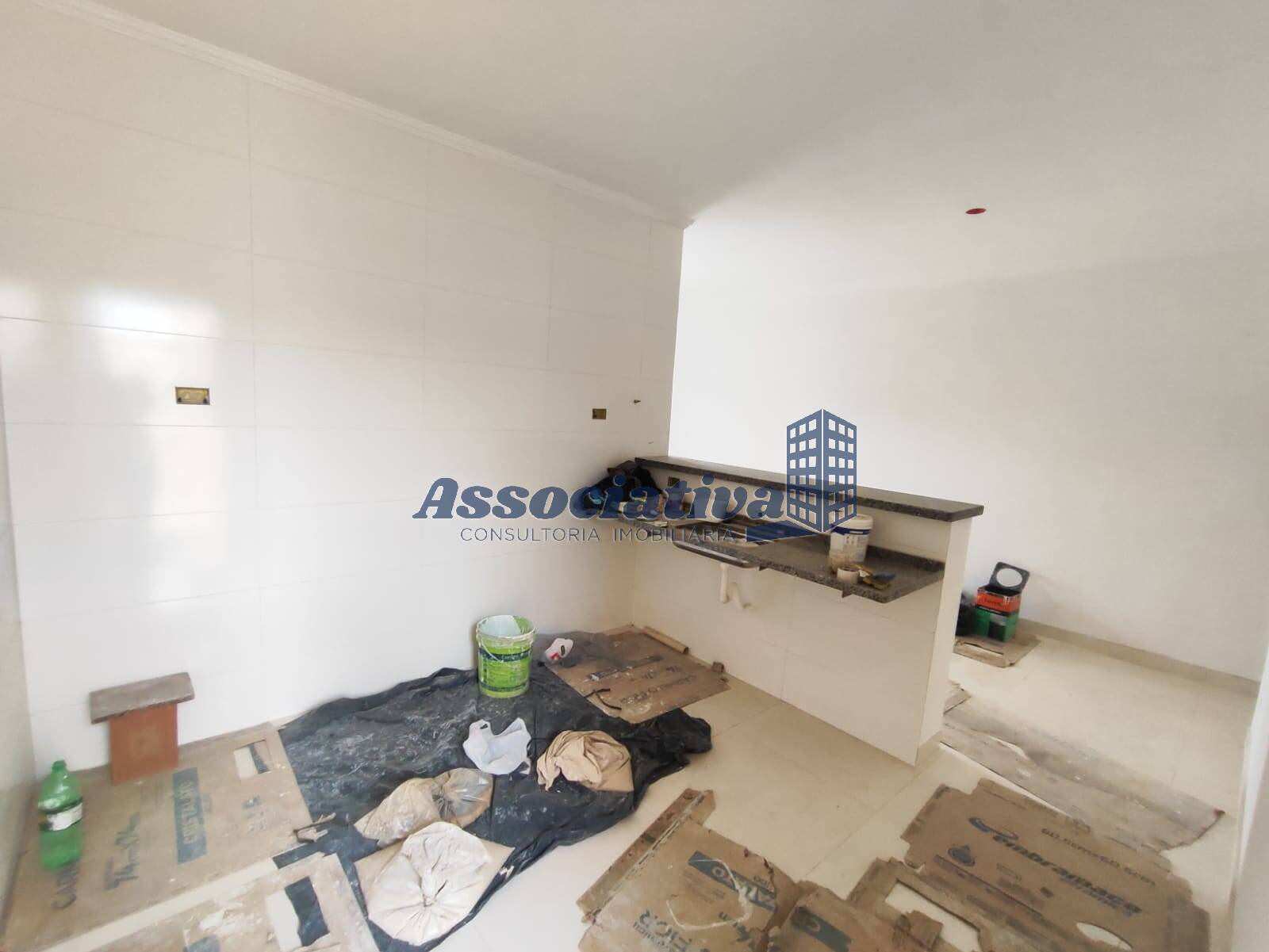 Casa à venda com 3 quartos, 89m² - Foto 14