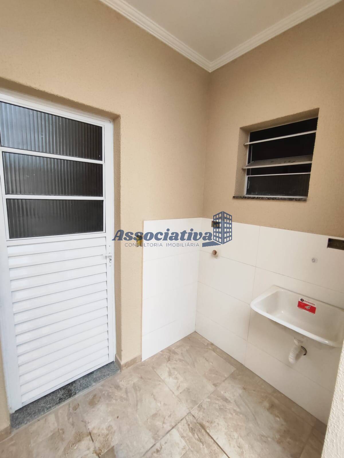 Casa à venda com 3 quartos, 89m² - Foto 23