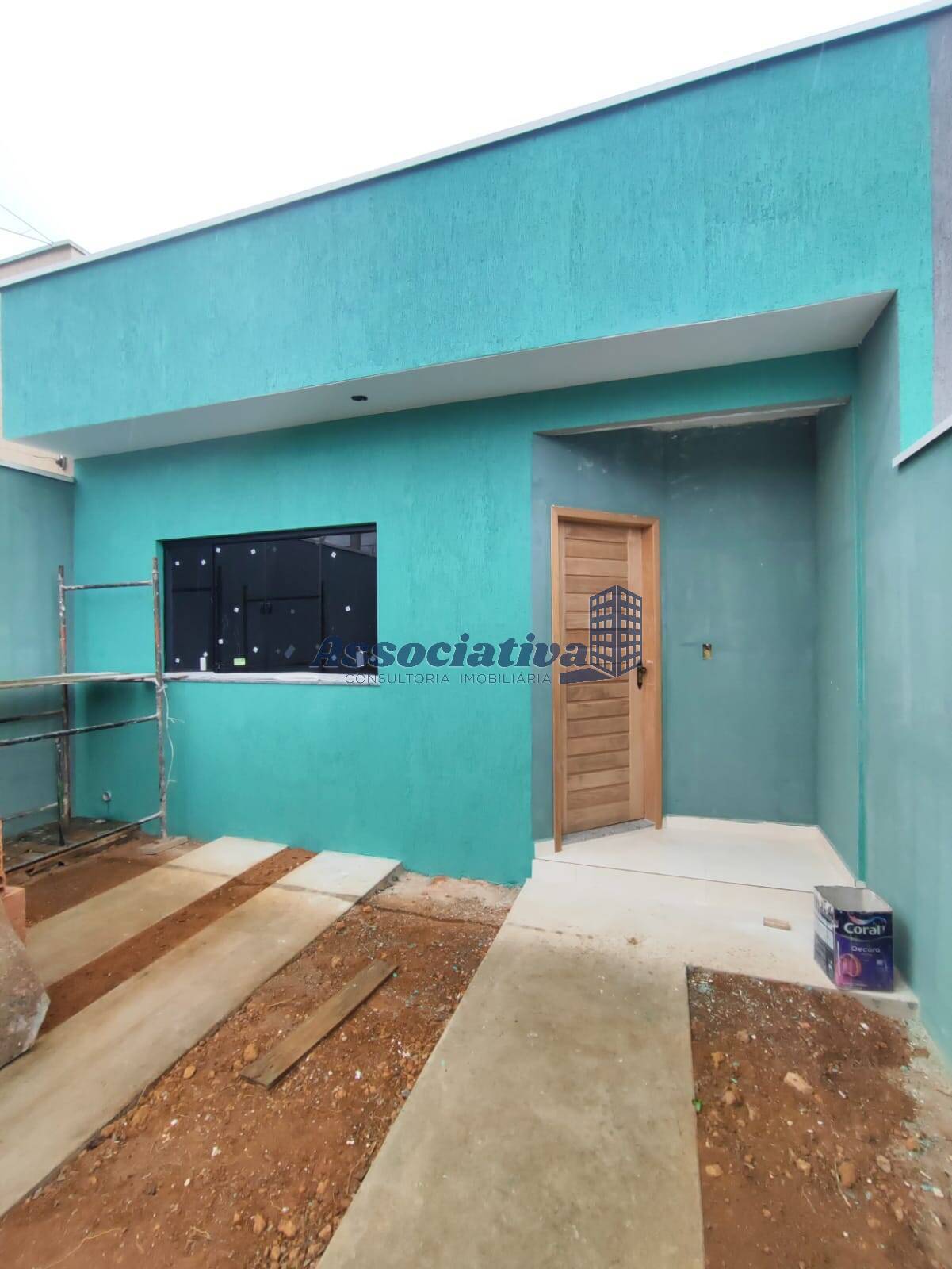 Casa à venda com 3 quartos, 89m² - Foto 2