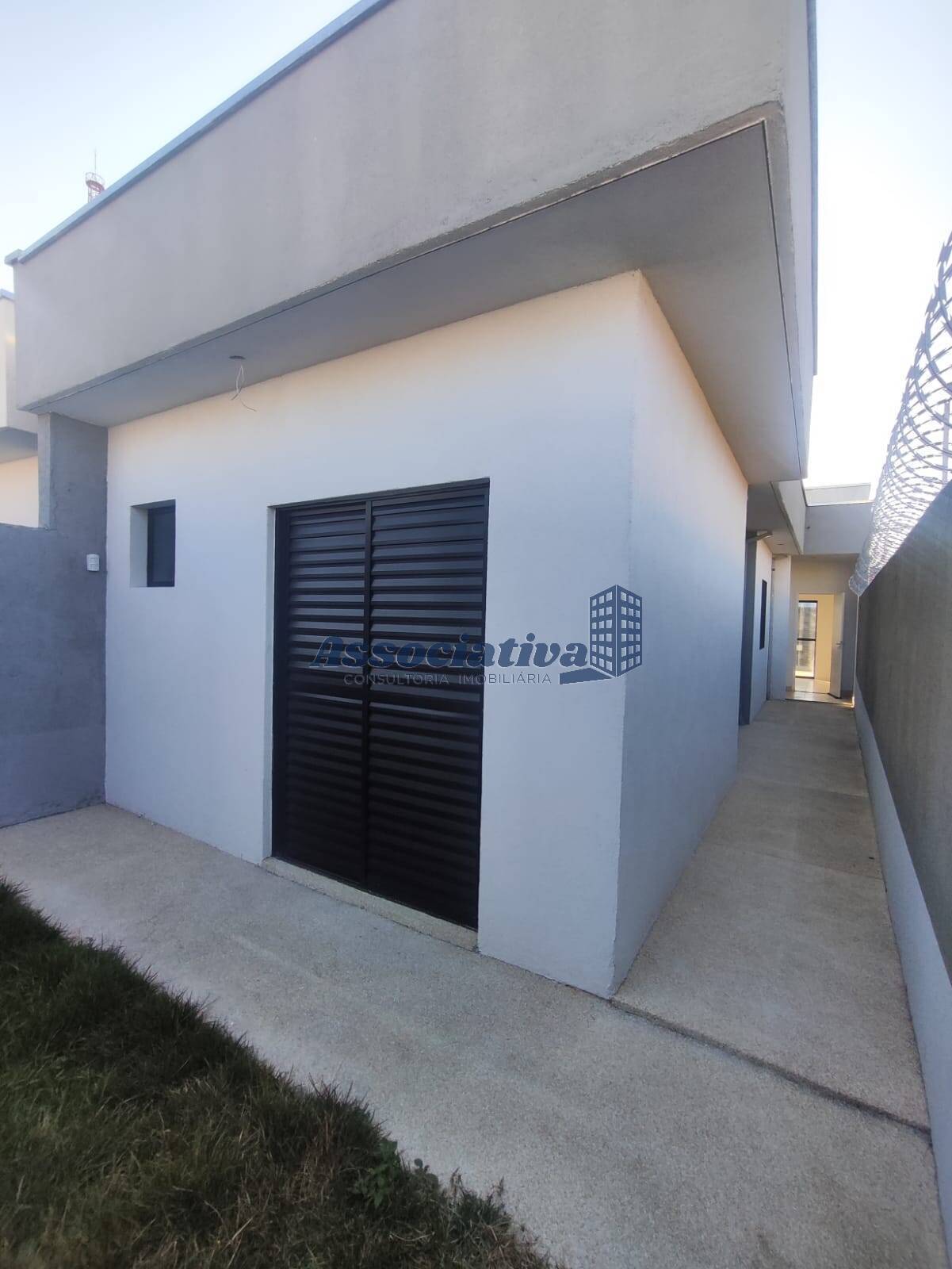 Casa à venda com 3 quartos, 83m² - Foto 25