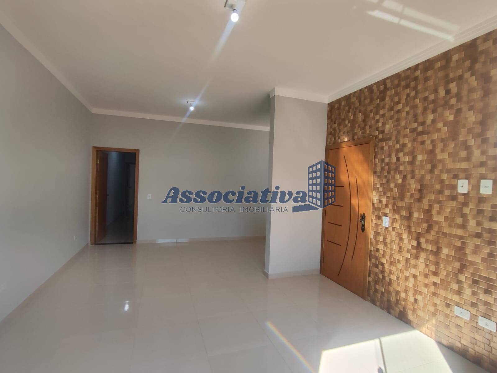 Casa à venda com 2 quartos, 89m² - Foto 4