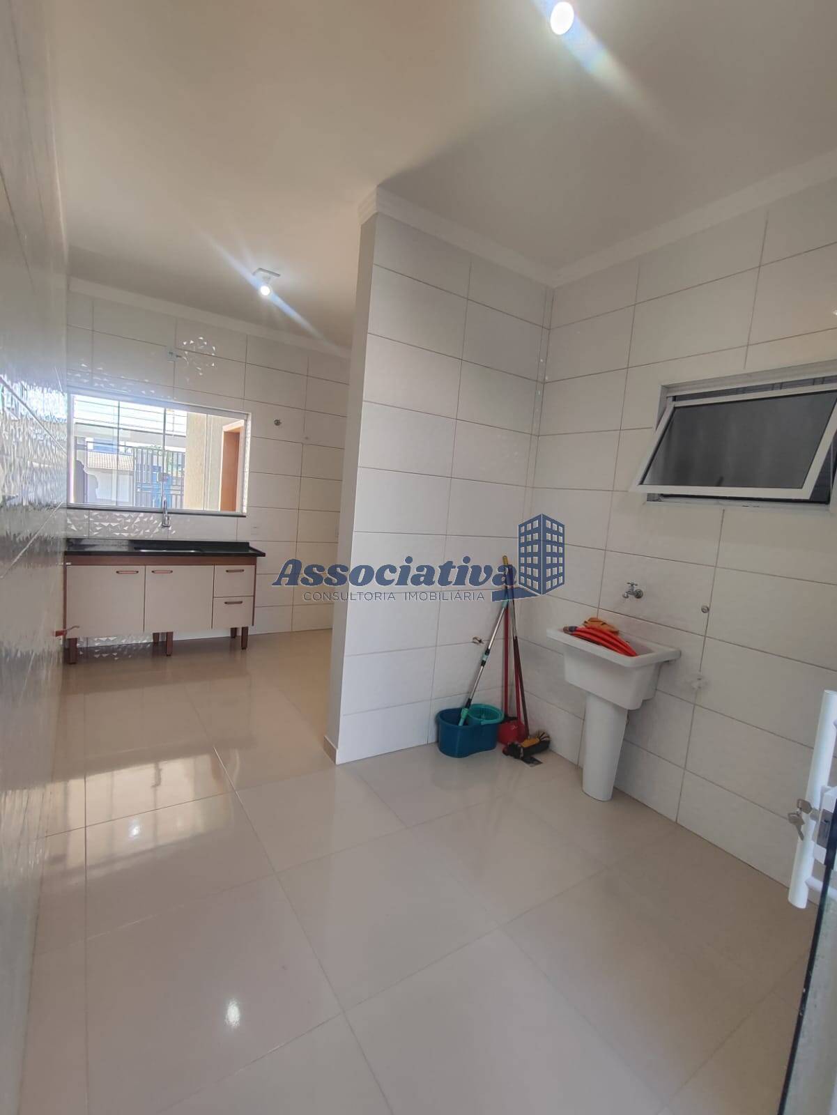 Casa à venda com 2 quartos, 89m² - Foto 13