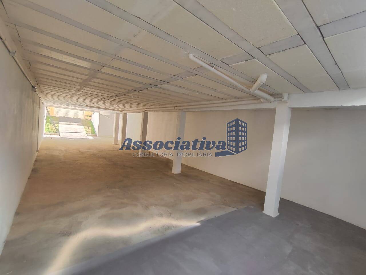 Casa à venda com 3 quartos, 205m² - Foto 4