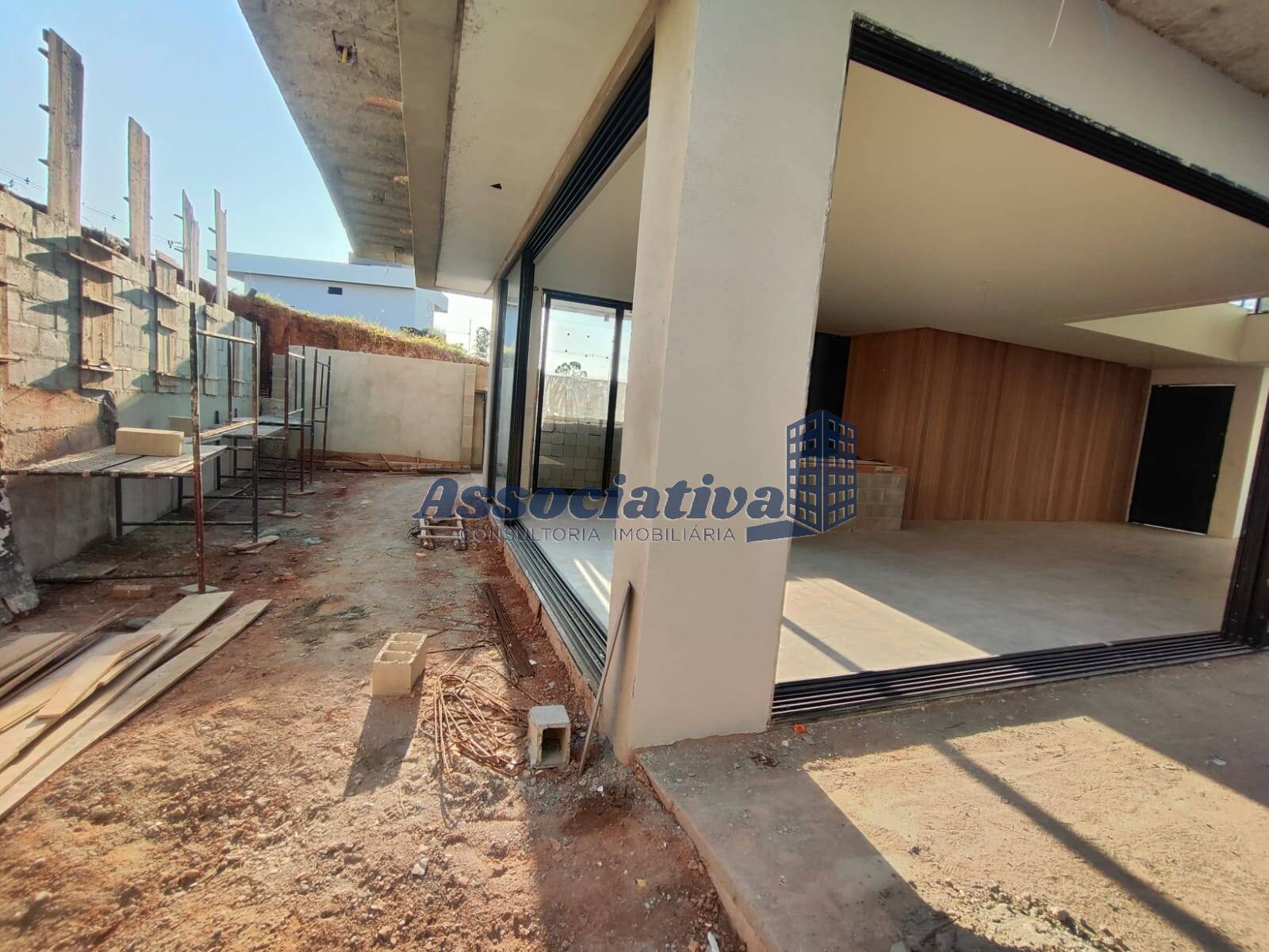 Casa de Condomínio à venda com 4 quartos, 270m² - Foto 23