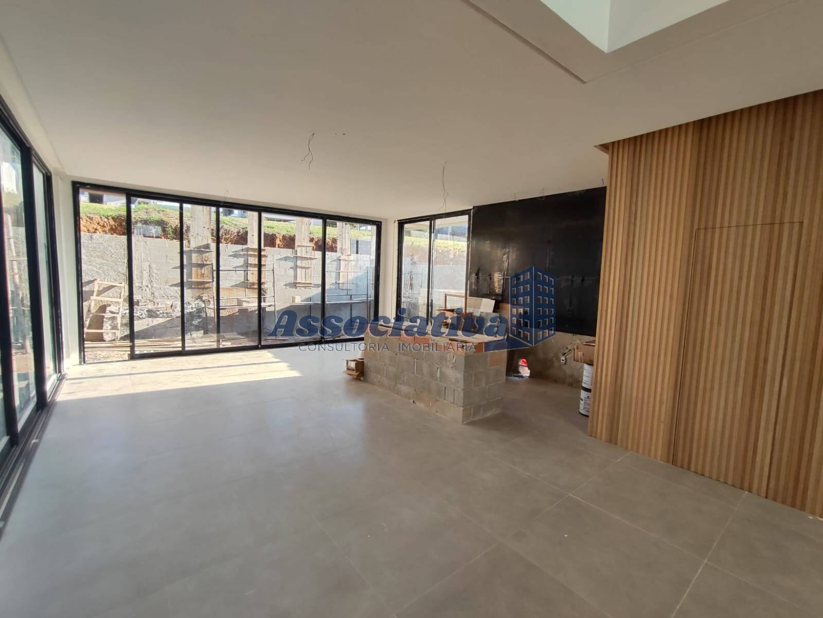 Casa de Condomínio à venda com 4 quartos, 270m² - Foto 13