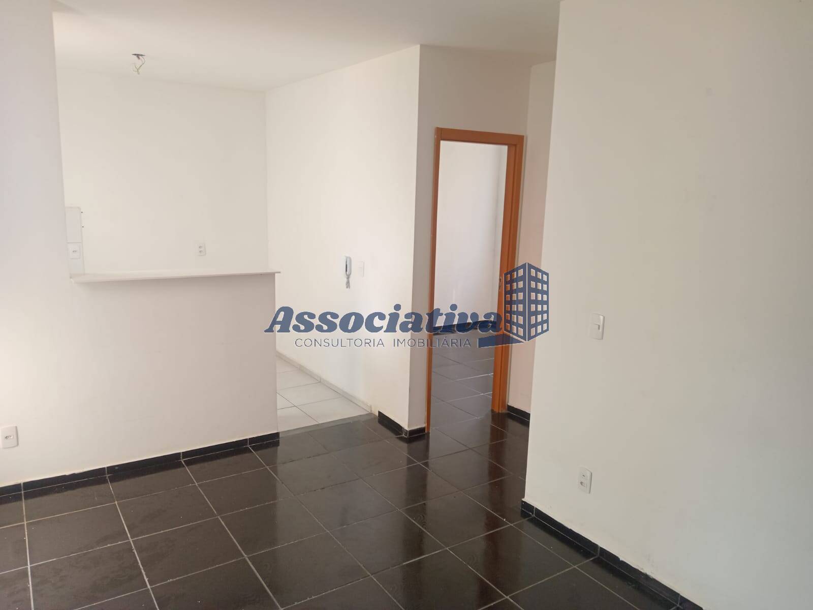 Apartamento à venda com 2 quartos, 44m² - Foto 3