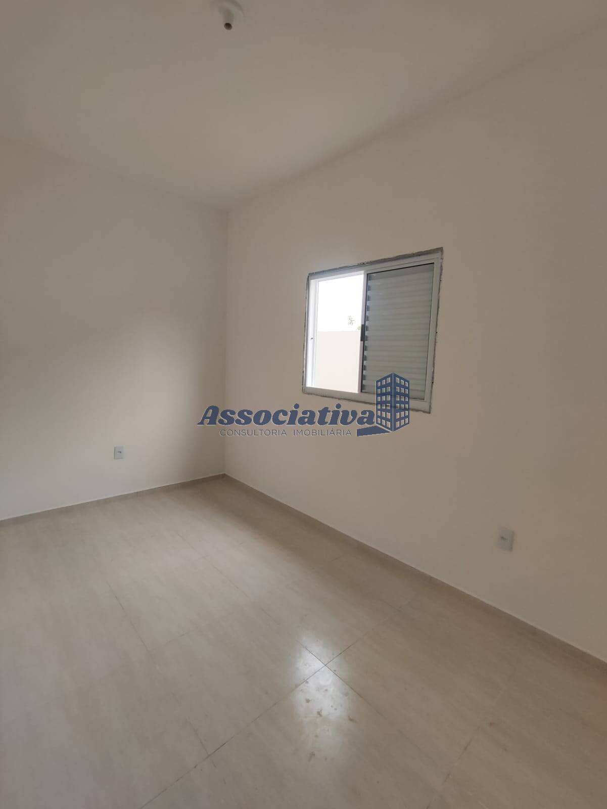 Casa à venda com 2 quartos, 57m² - Foto 14