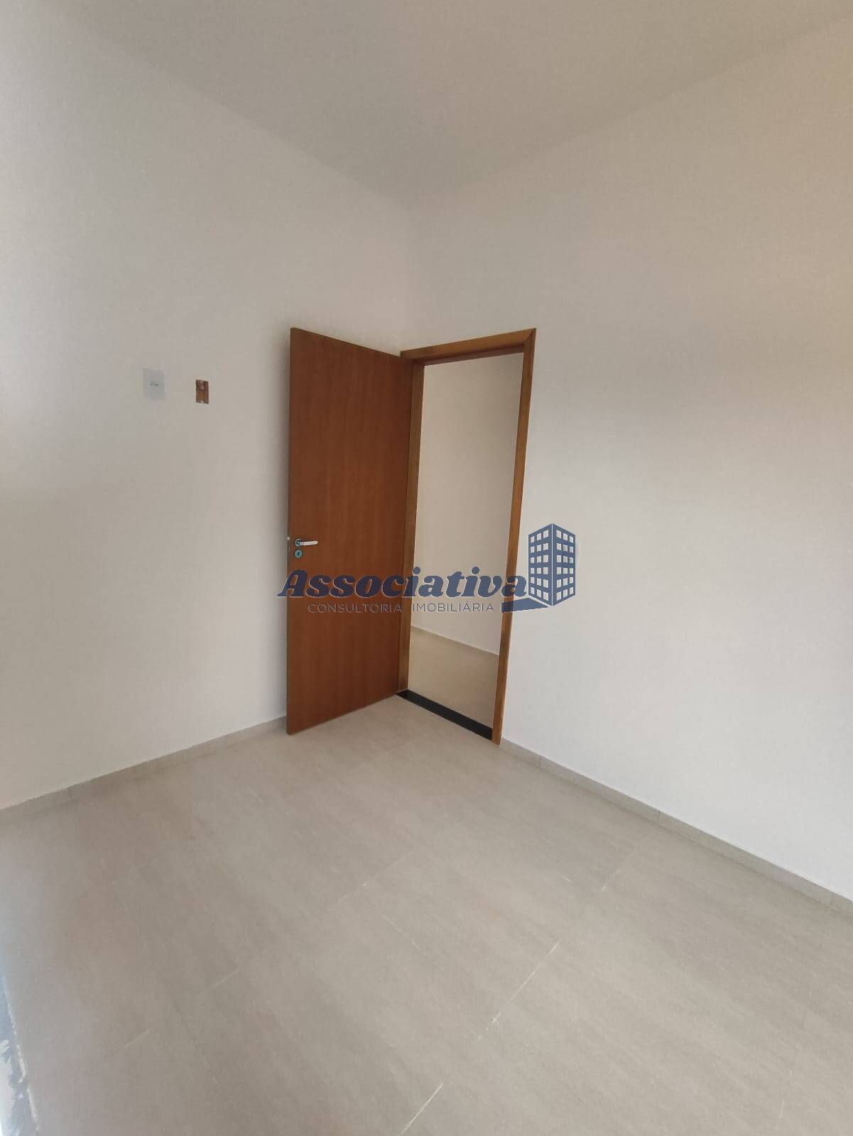 Casa à venda com 2 quartos, 57m² - Foto 13