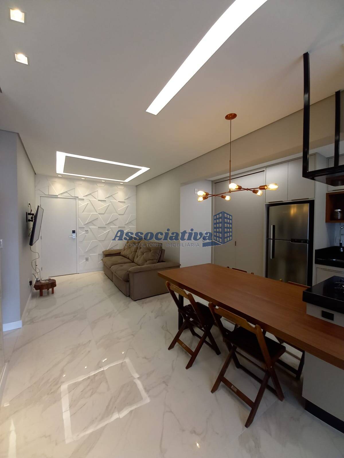 Apartamento à venda com 2 quartos, 68m² - Foto 3