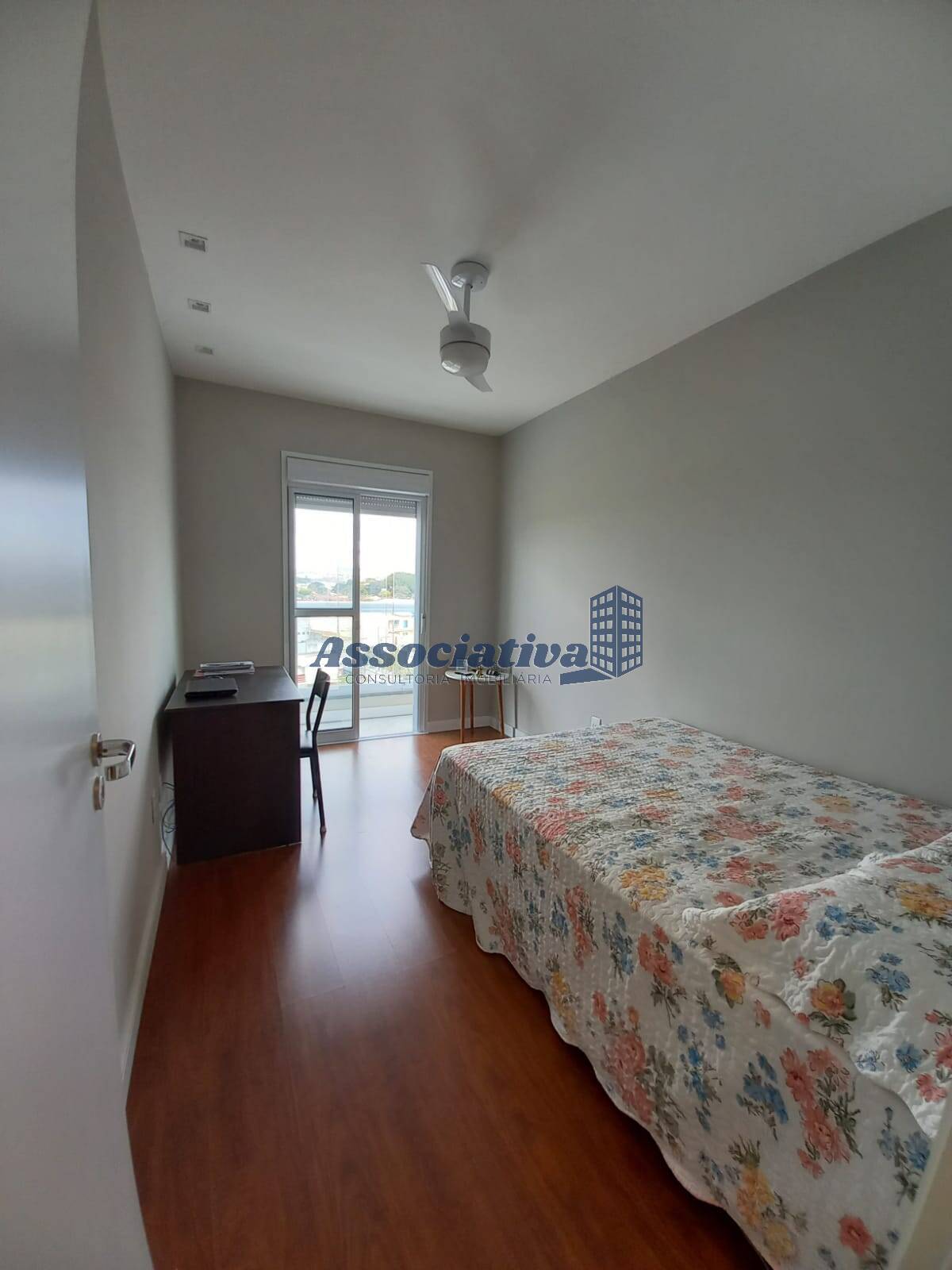 Apartamento à venda com 2 quartos, 68m² - Foto 25