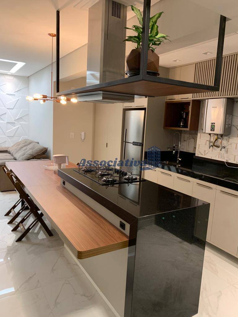 Apartamento à venda com 2 quartos, 68m² - Foto 7