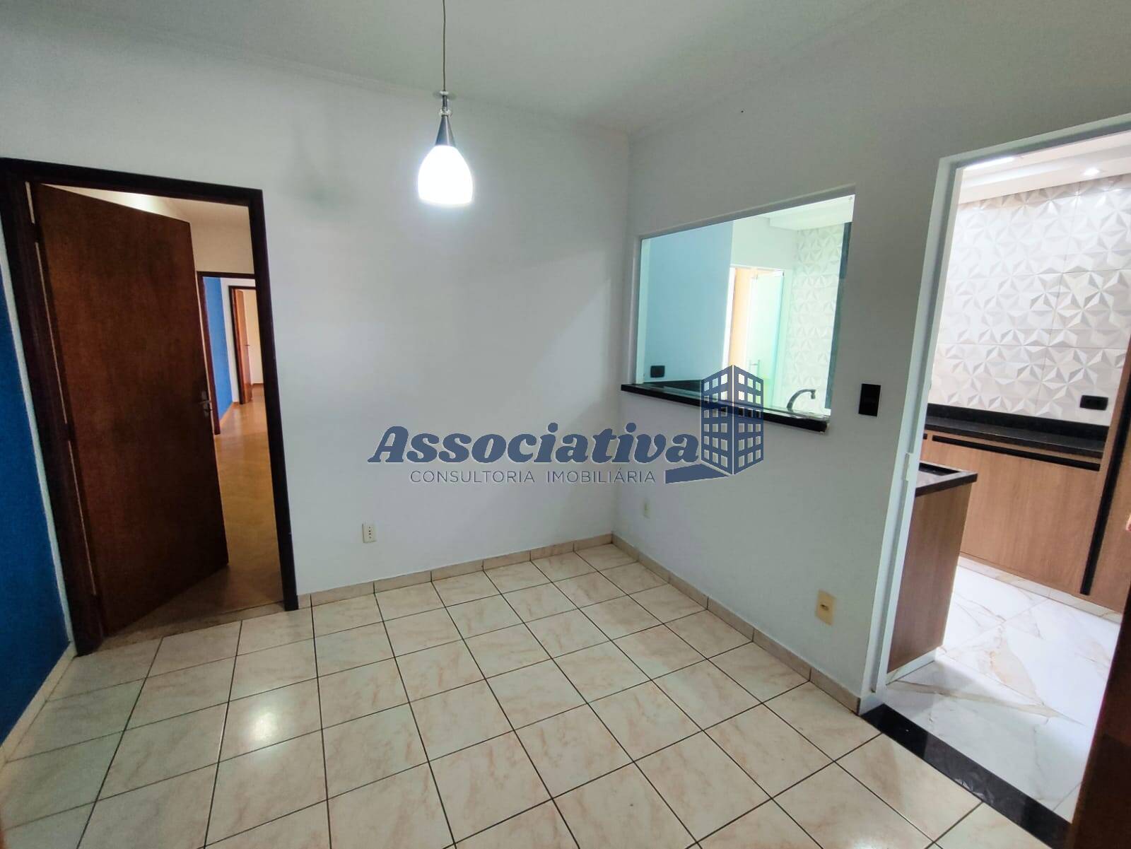 Casa à venda com 3 quartos, 122m² - Foto 7