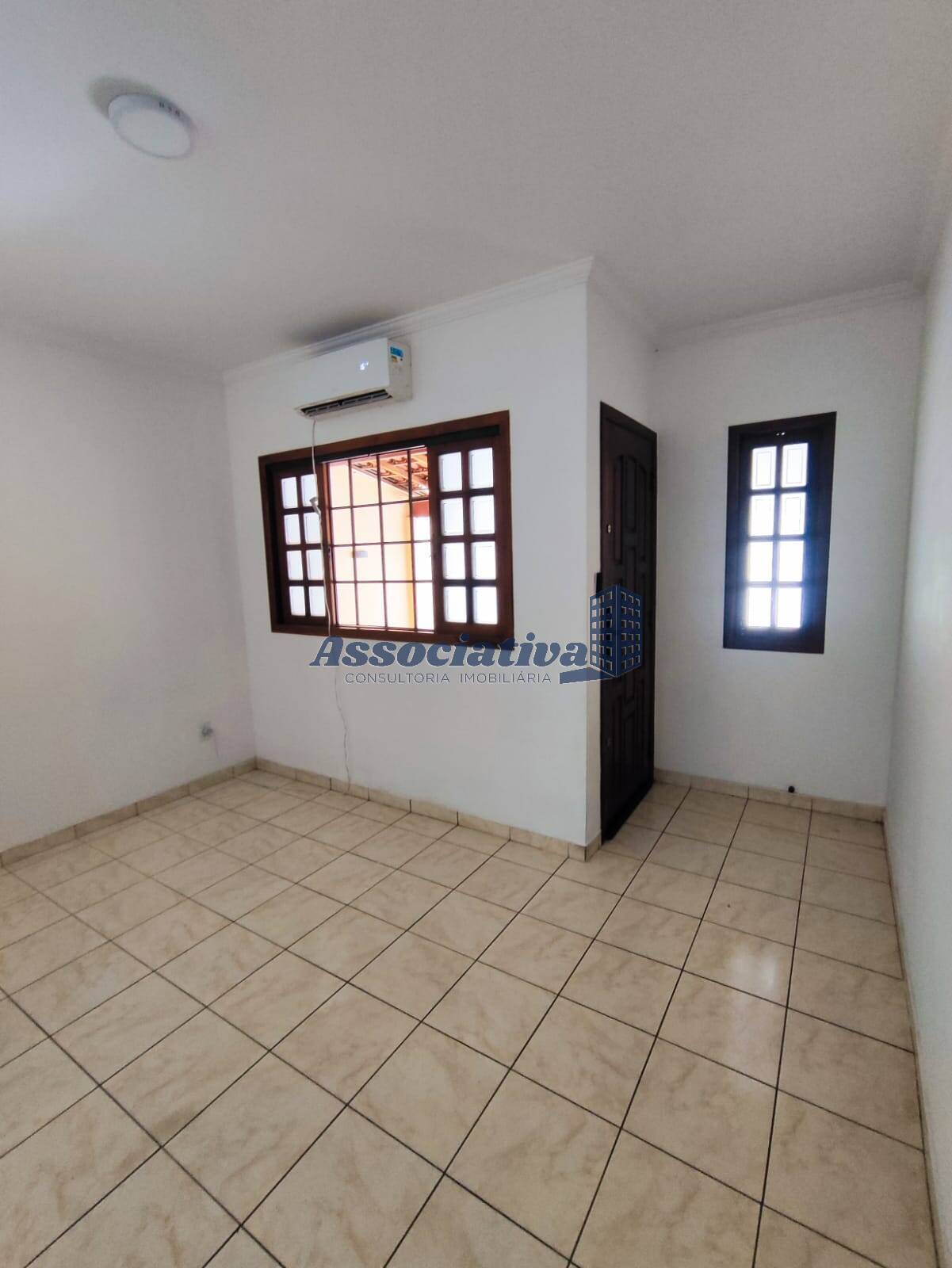 Casa à venda com 3 quartos, 122m² - Foto 5