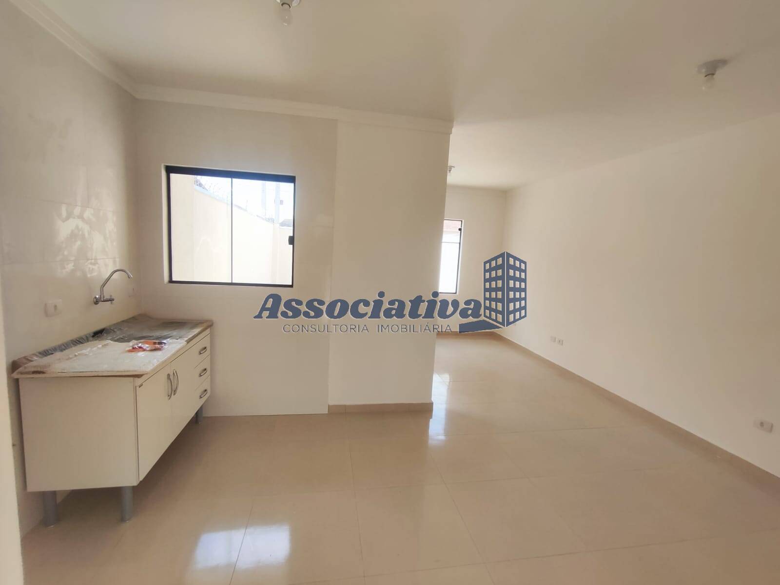 Casa à venda com 2 quartos, 64m² - Foto 12