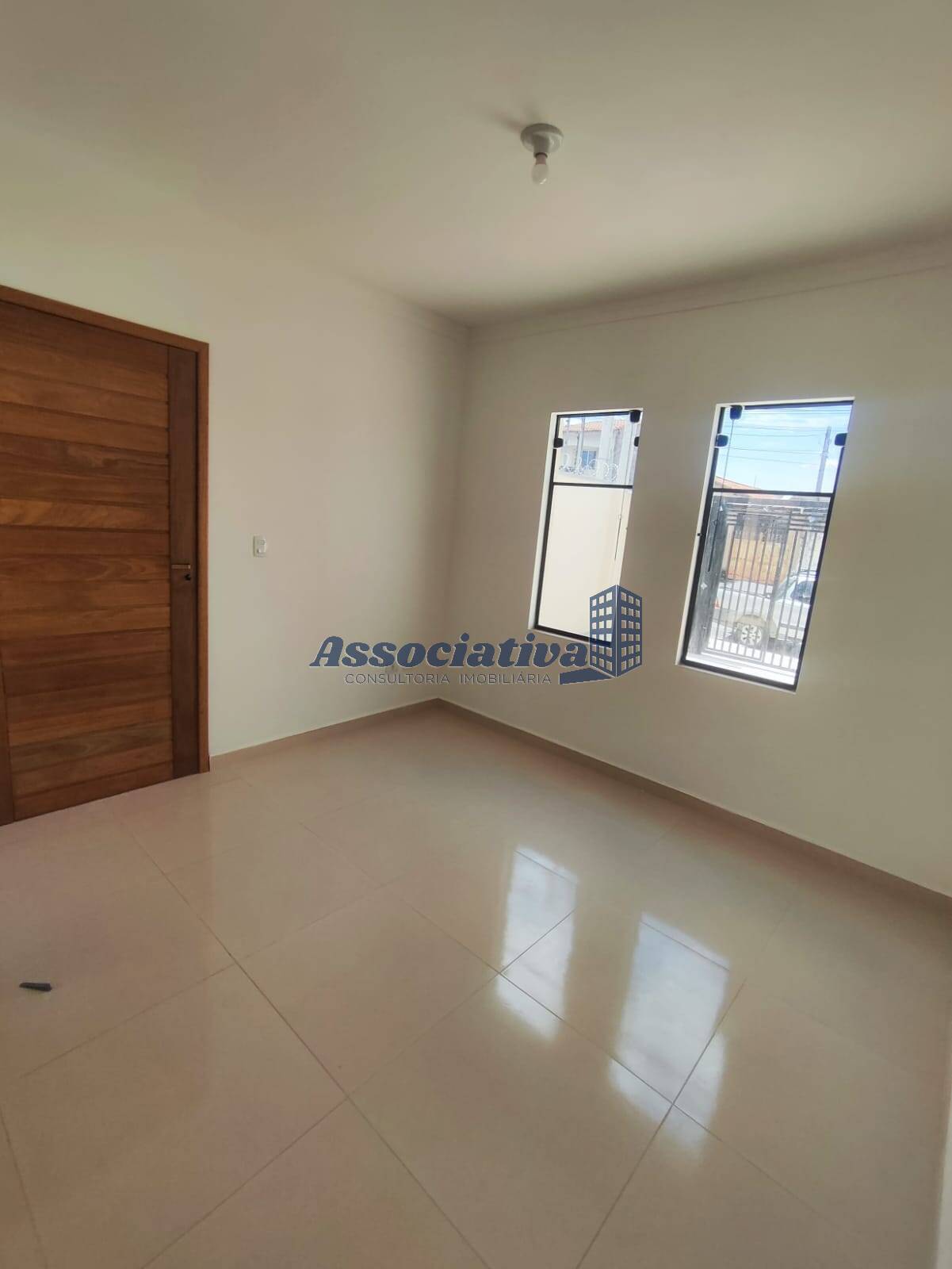 Casa à venda com 2 quartos, 64m² - Foto 7