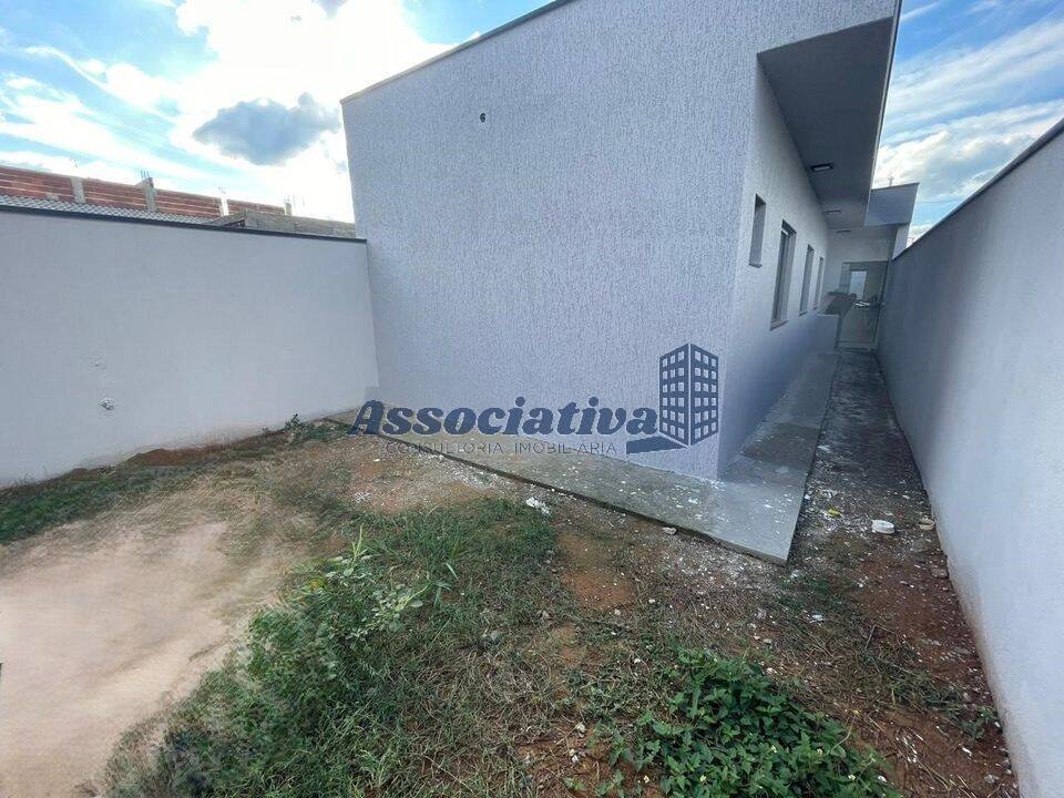 Casa à venda com 3 quartos, 83m² - Foto 12