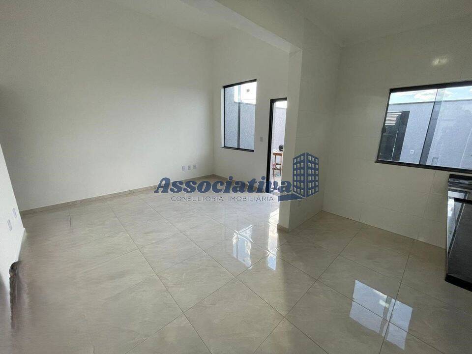 Casa à venda com 3 quartos, 83m² - Foto 4