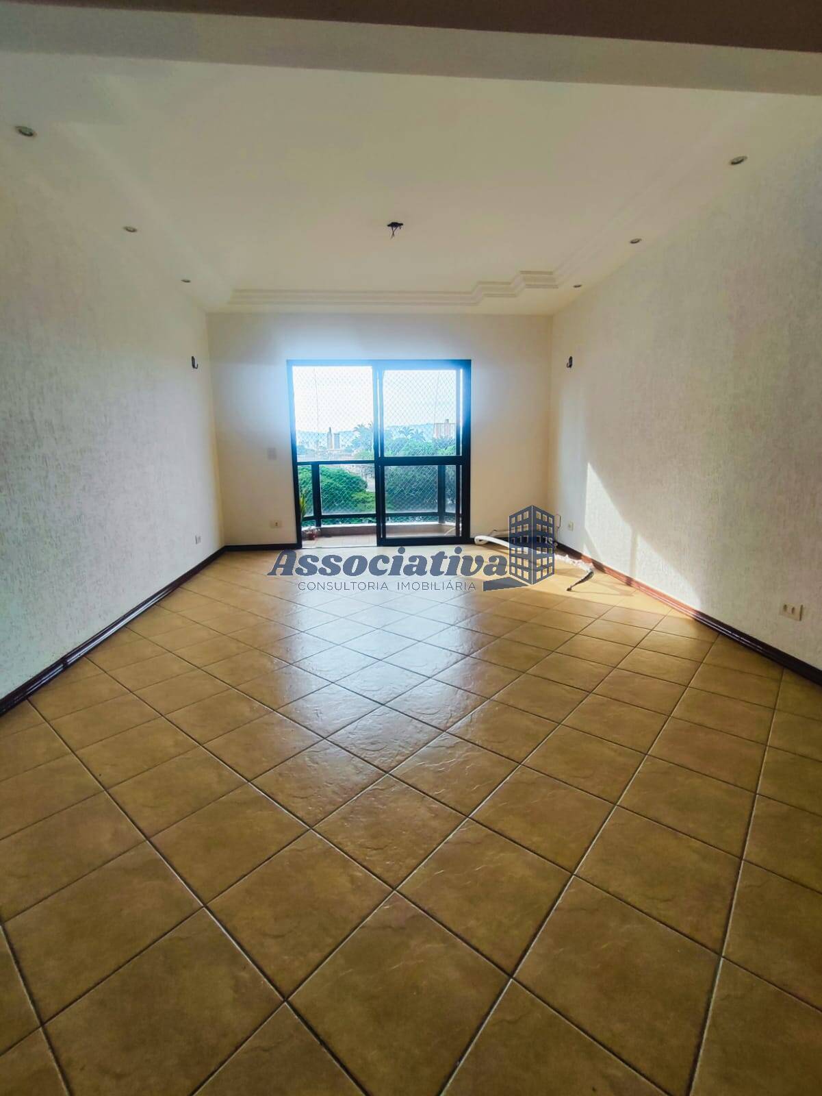 Apartamento à venda com 3 quartos, 115m² - Foto 10