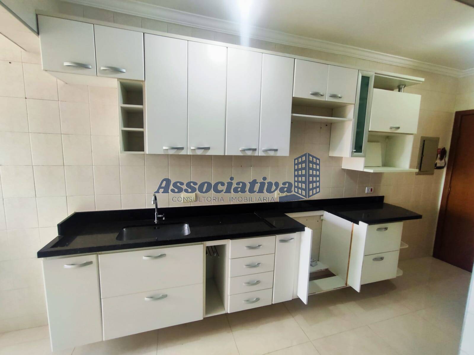 Apartamento à venda com 3 quartos, 115m² - Foto 22