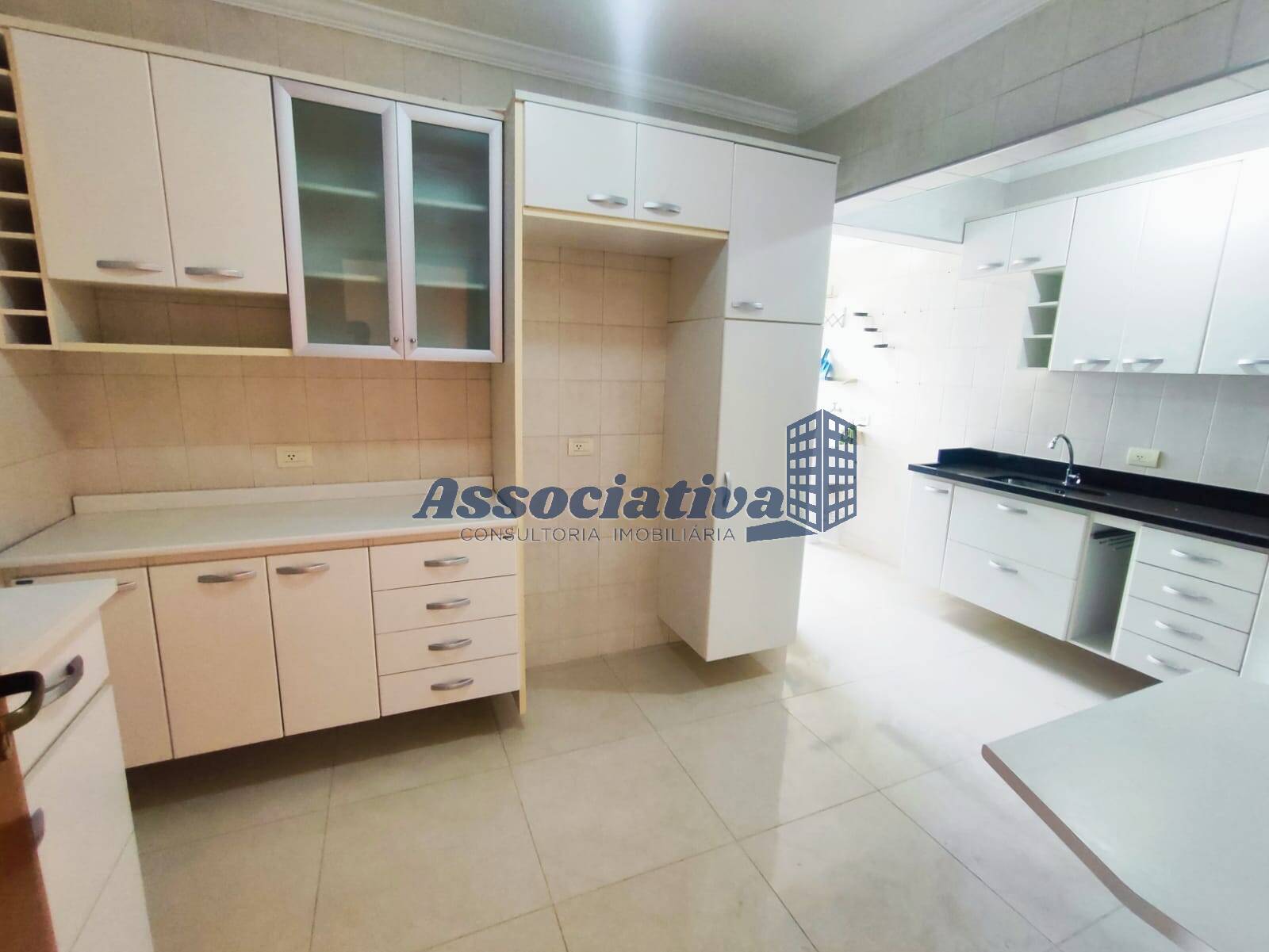 Apartamento à venda com 3 quartos, 115m² - Foto 19