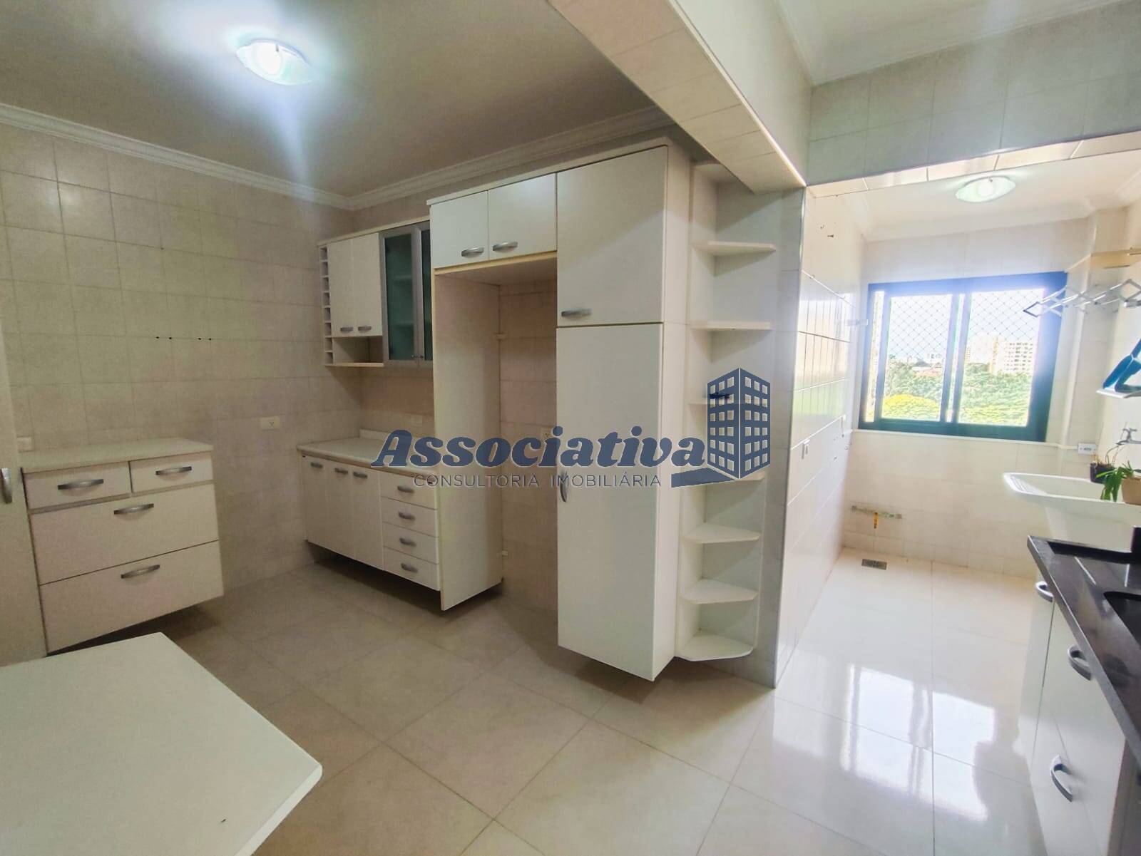 Apartamento à venda com 3 quartos, 115m² - Foto 21