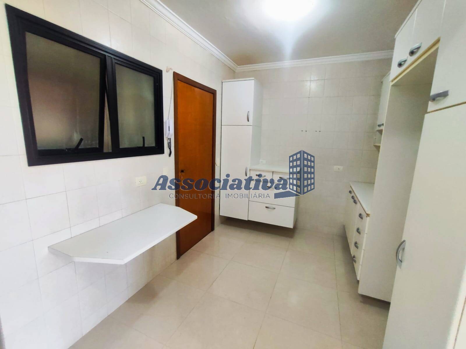 Apartamento à venda com 3 quartos, 115m² - Foto 29