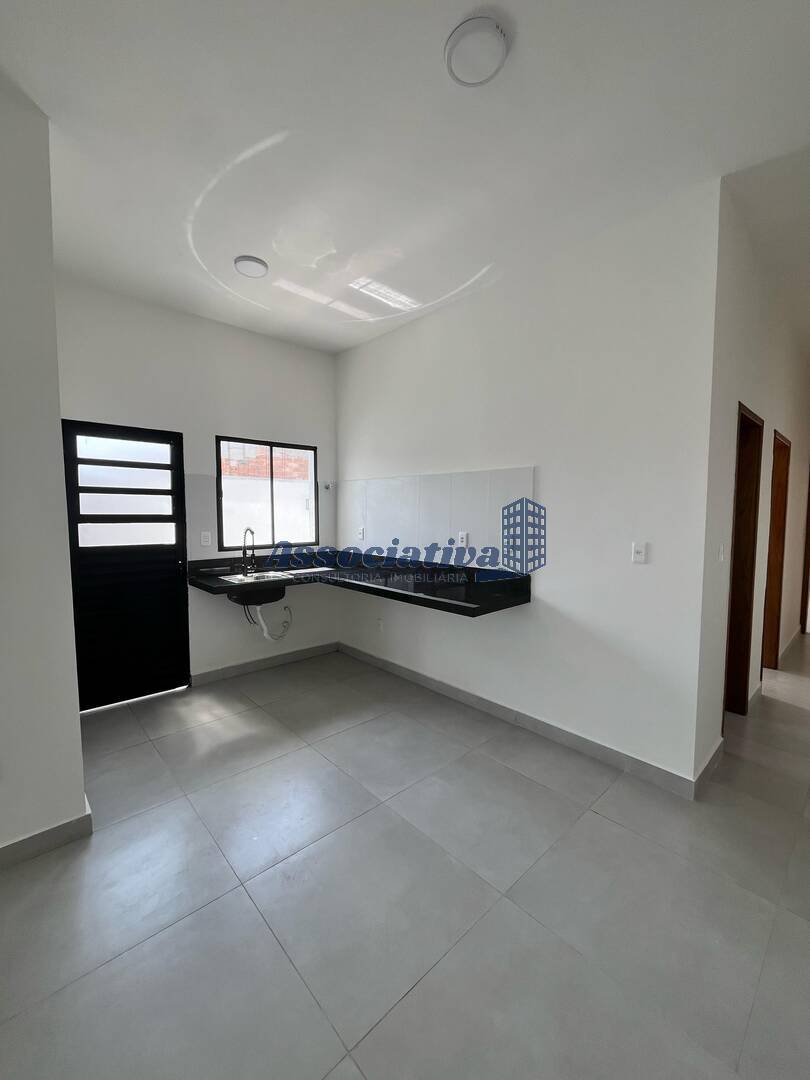 Casa à venda com 2 quartos, 89m² - Foto 7