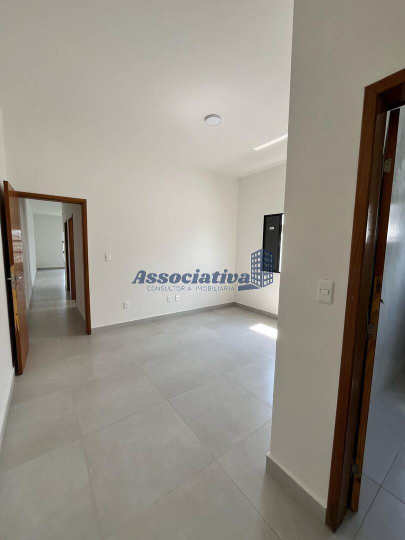 Casa à venda com 2 quartos, 89m² - Foto 9