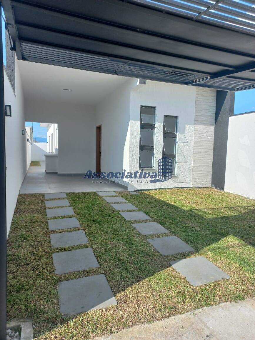 Casa à venda com 2 quartos, 89m² - Foto 2