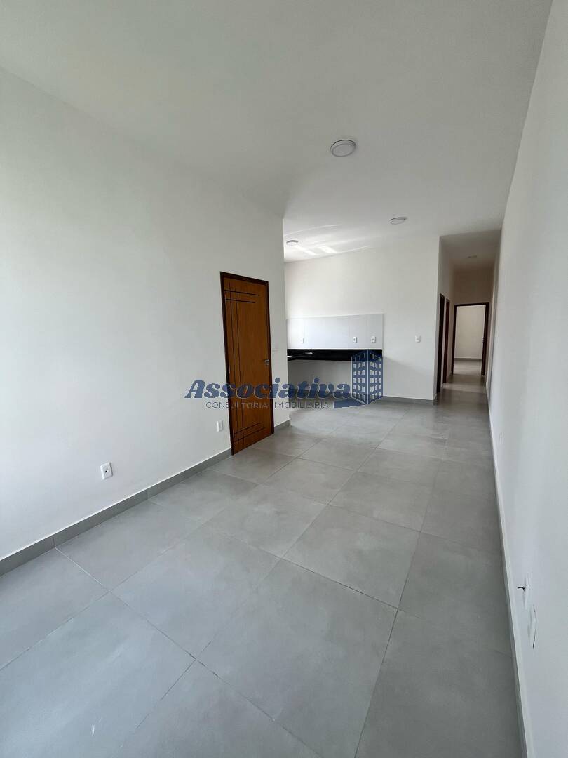 Casa à venda com 2 quartos, 89m² - Foto 4