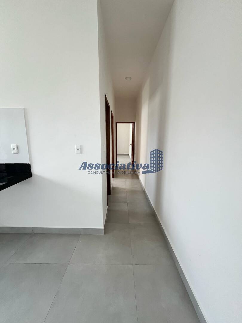 Casa à venda com 2 quartos, 89m² - Foto 8