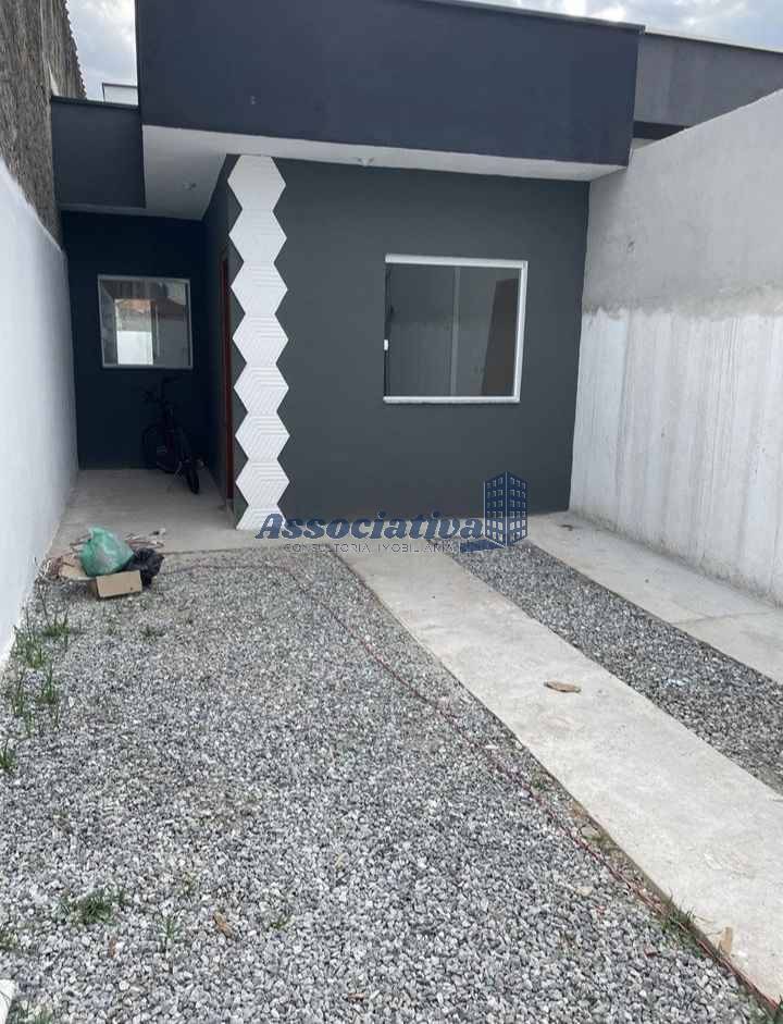 Casa à venda com 2 quartos, 62m² - Foto 1