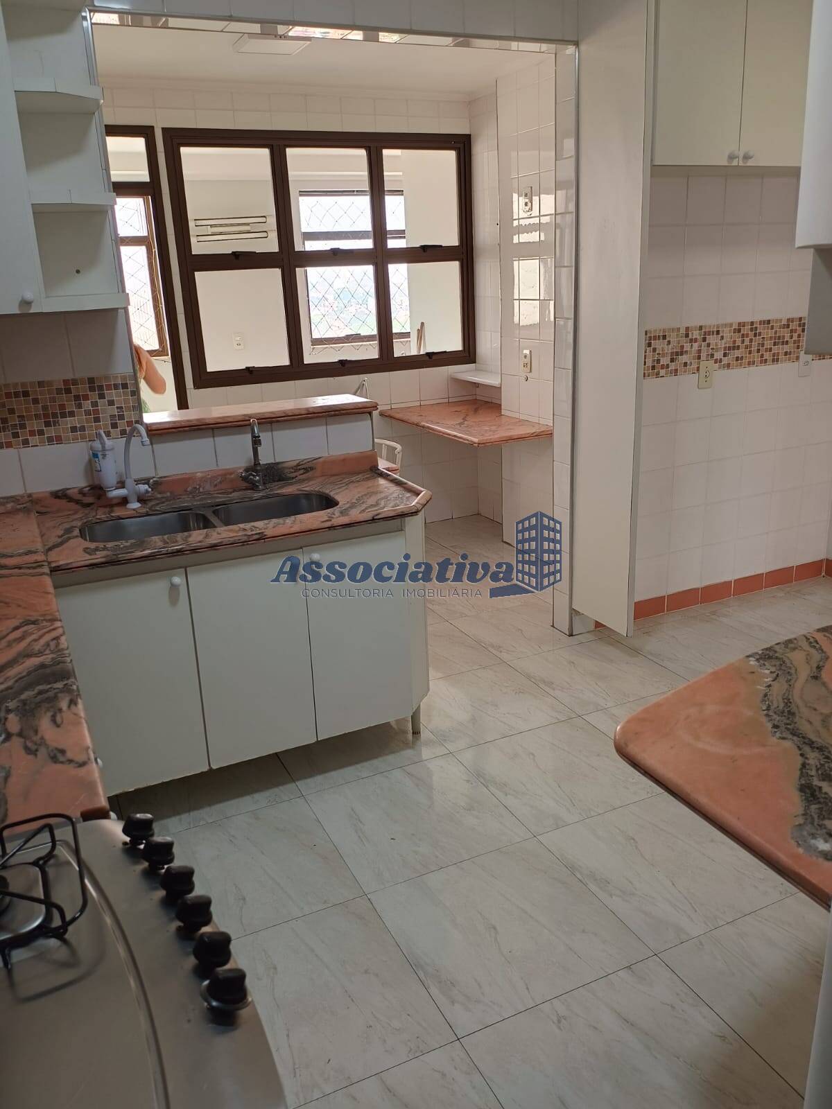 Apartamento à venda com 4 quartos, 280m² - Foto 6