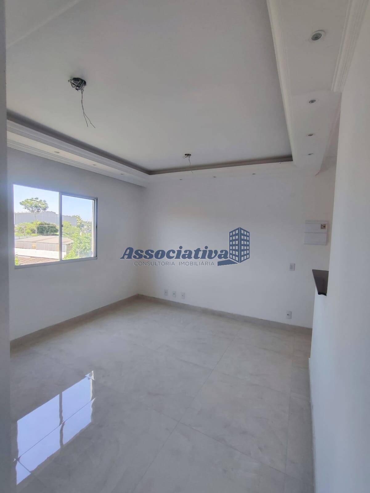 Casa à venda com 2 quartos, 44m² - Foto 2