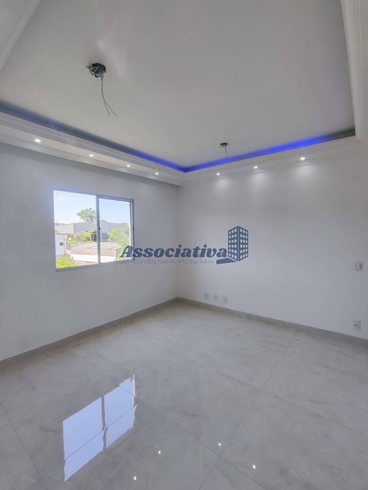 Casa à venda com 2 quartos, 44m² - Foto 6