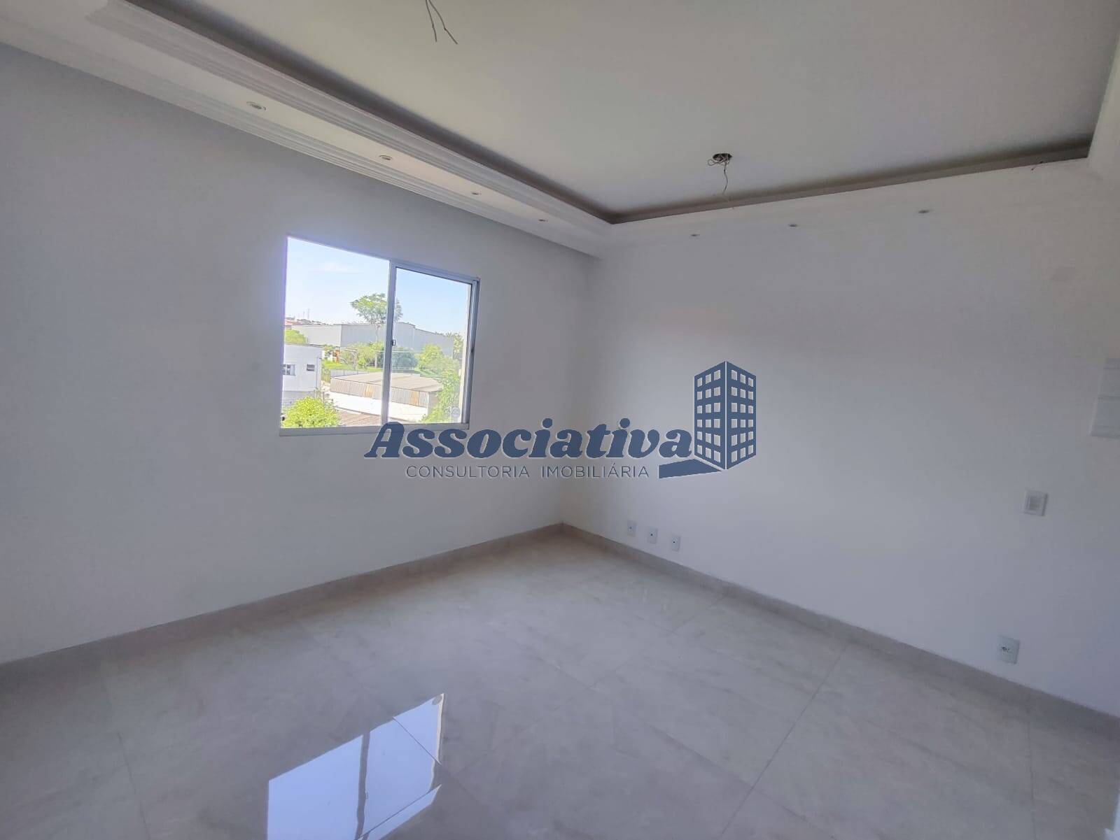 Casa à venda com 2 quartos, 44m² - Foto 5