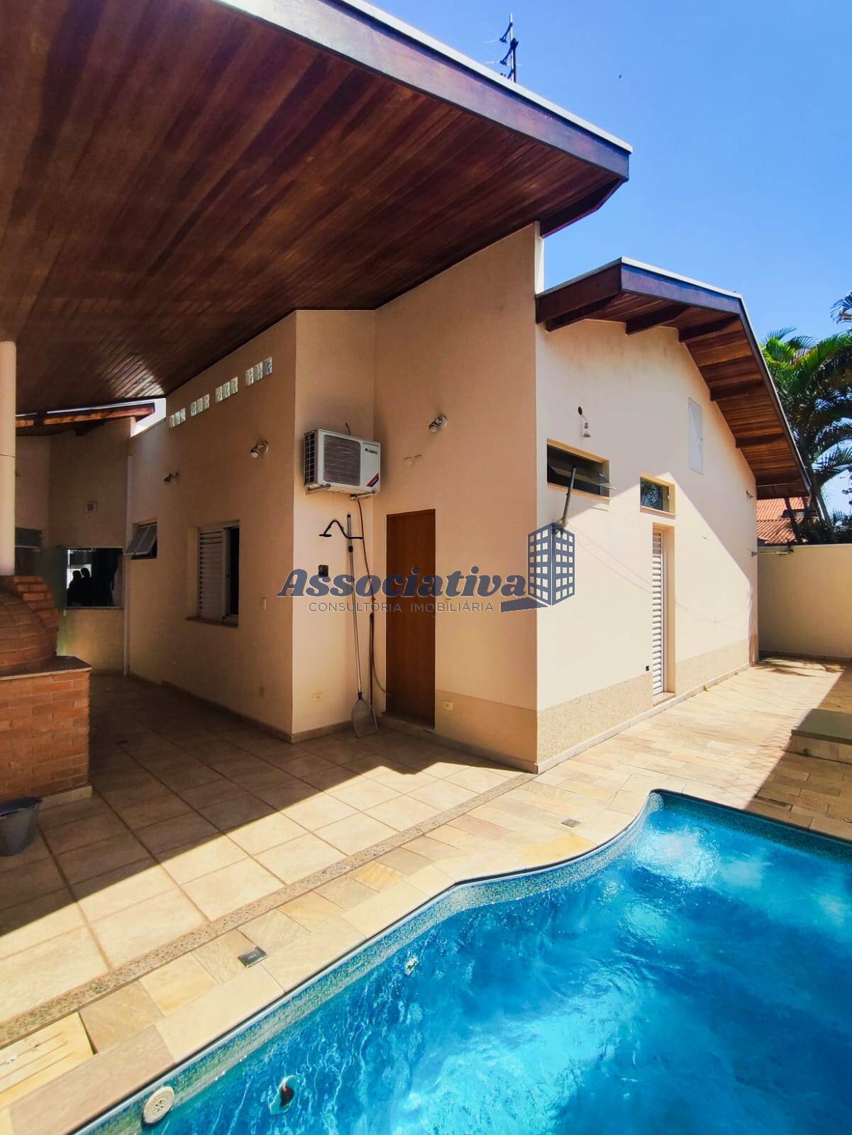 Casa de Condomínio à venda com 3 quartos, 215m² - Foto 49