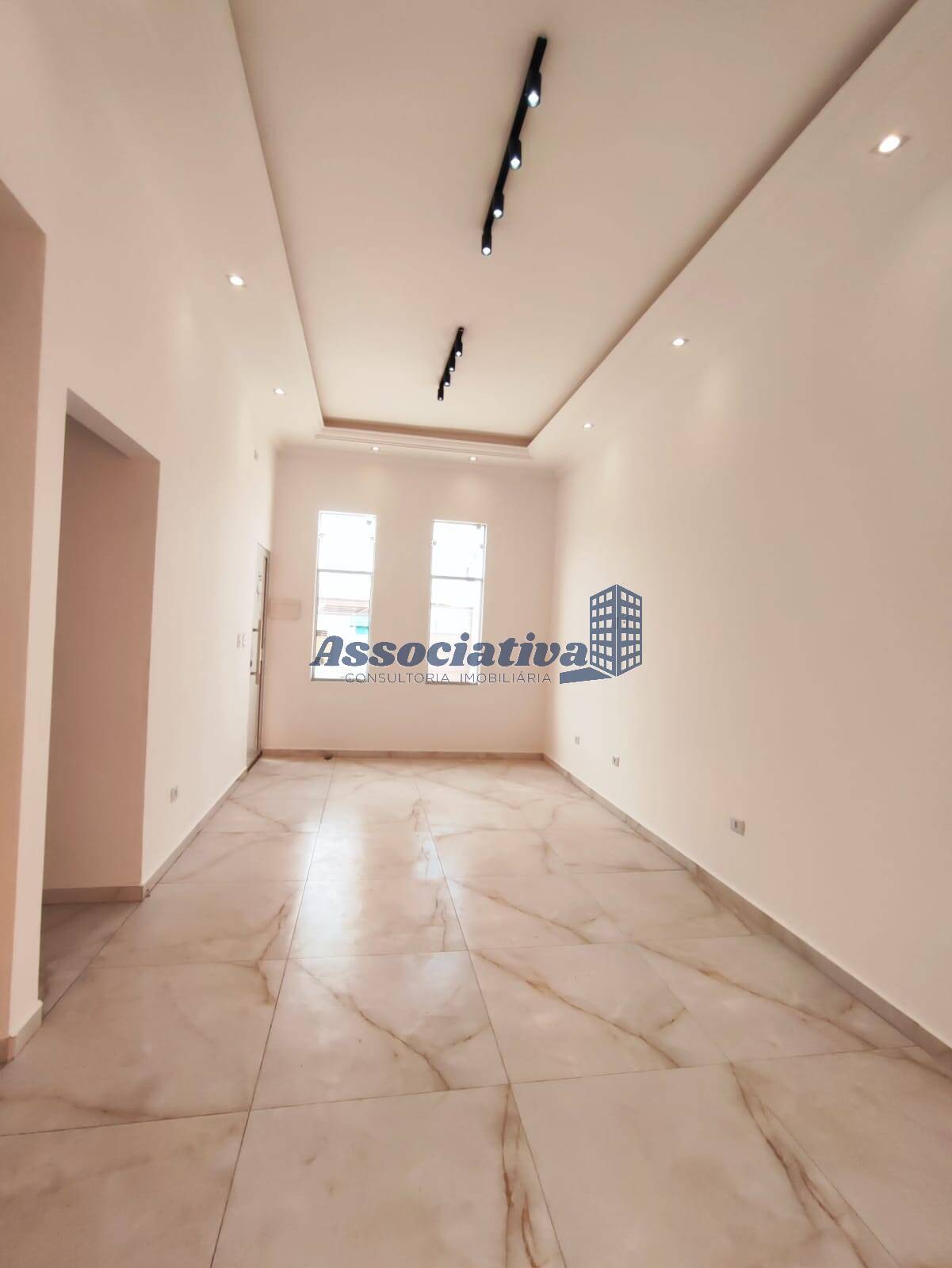 Casa à venda com 3 quartos, 82m² - Foto 13