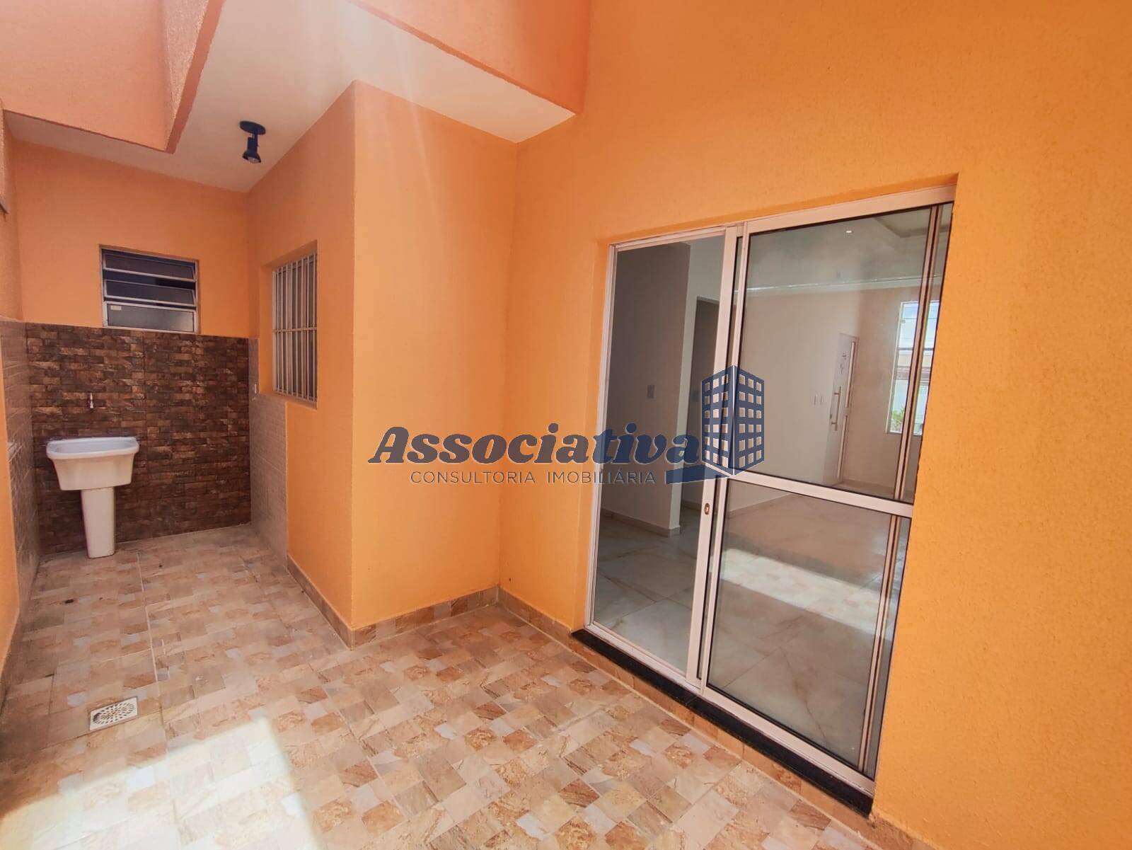 Casa à venda com 3 quartos, 82m² - Foto 18