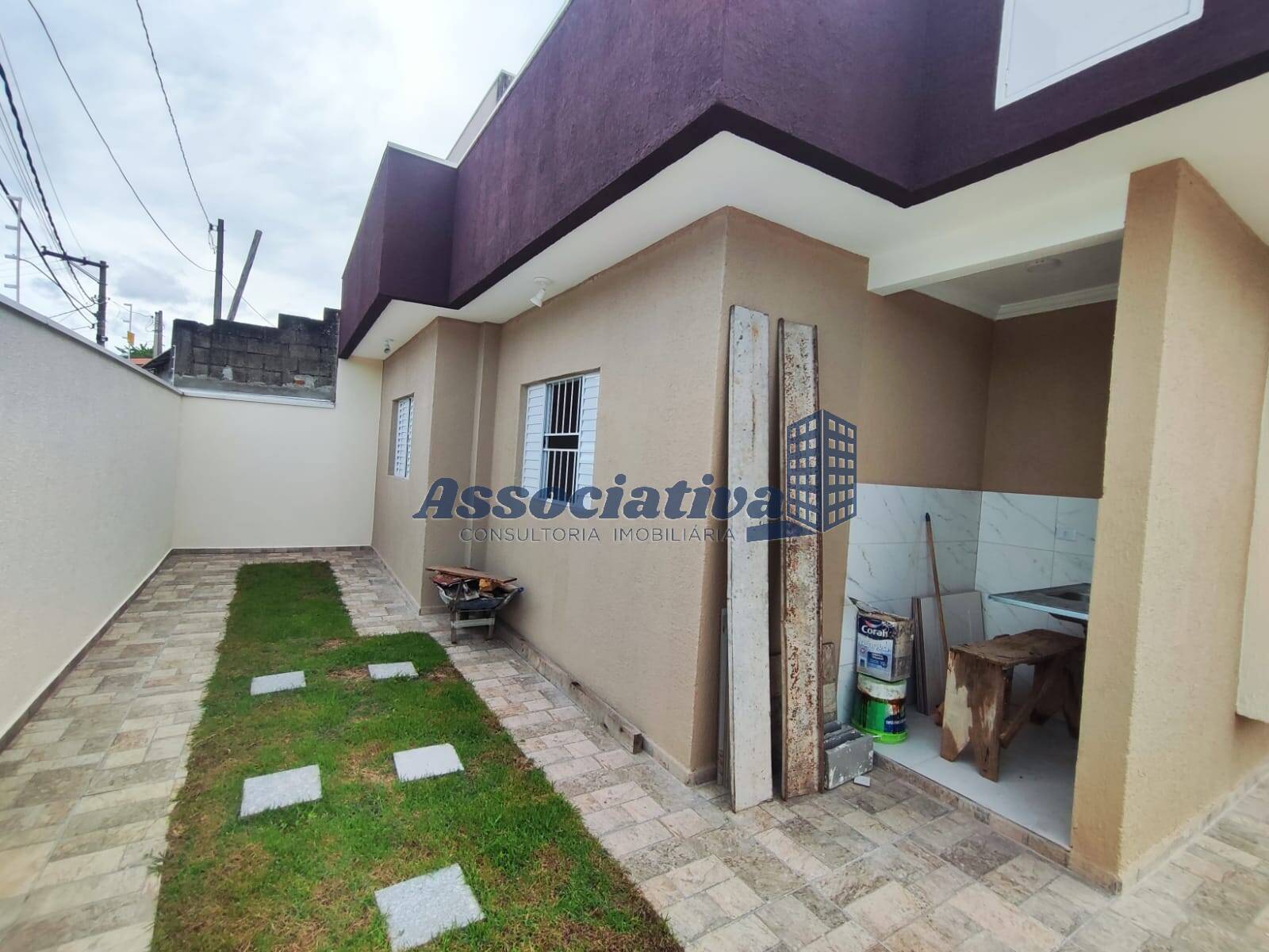 Casa à venda com 3 quartos, 82m² - Foto 9