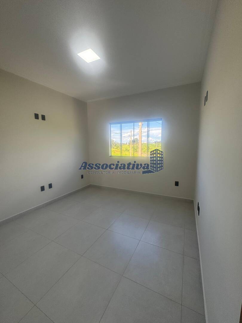 Casa à venda com 3 quartos, 84m² - Foto 13