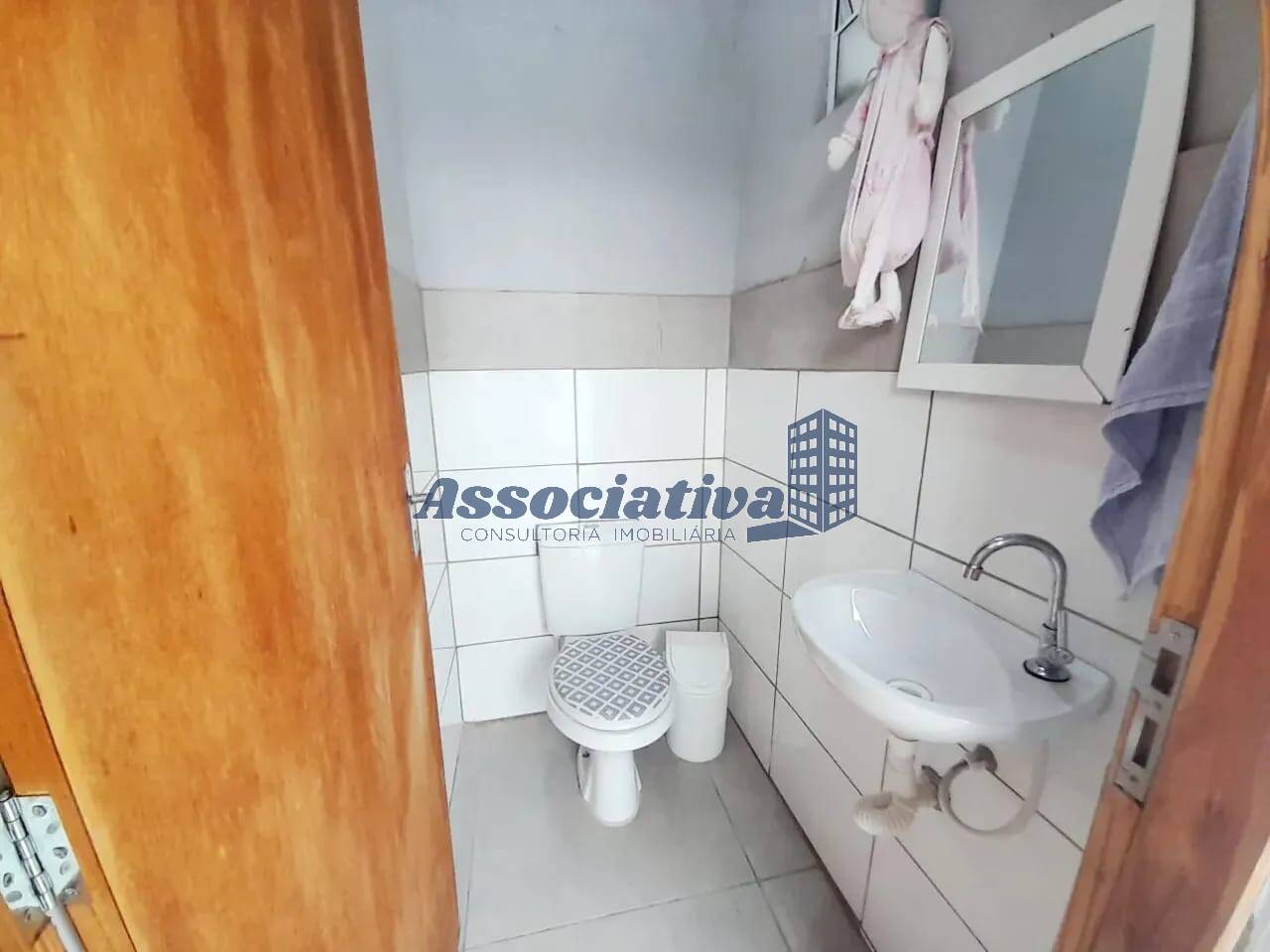 Casa à venda com 3 quartos, 82m² - Foto 17